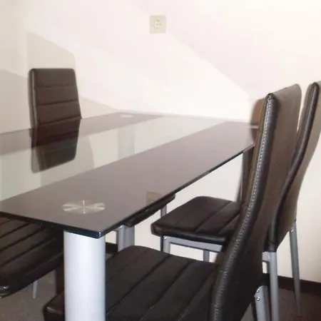 Amazing In With Wifi Apartamento Medebach